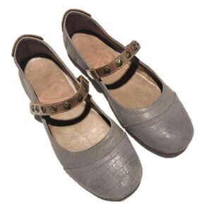 OTBT Gray Brea Textured Leather Mary Jane Flats